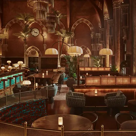 St. Pancras London, Autograph Collection Hotel